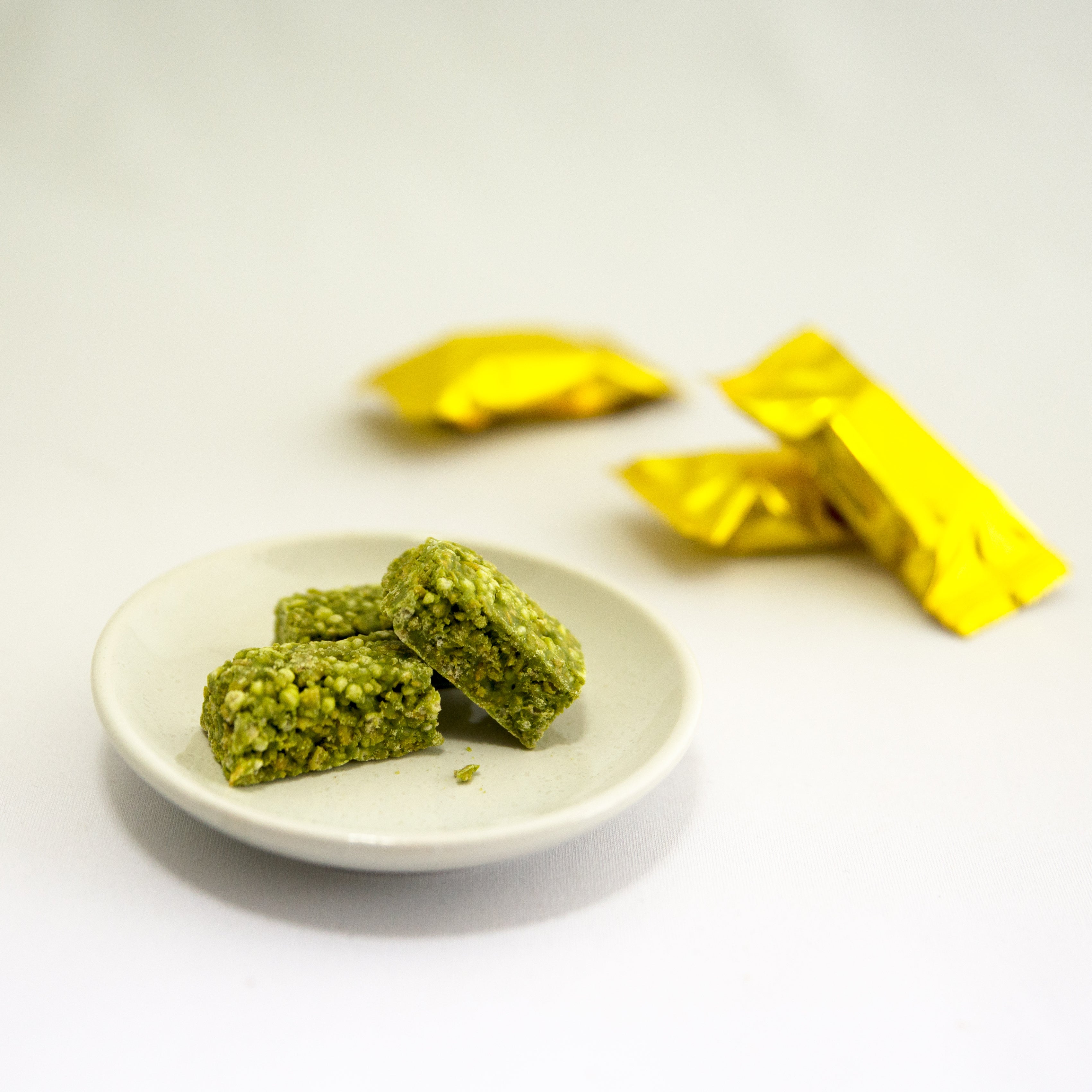 八女抹茶クランチチョコ(高級八女抹茶使用)アルミ個包装10ヶ入り – 茶